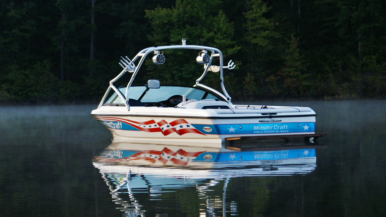 New dimension towers wakeboarding boat