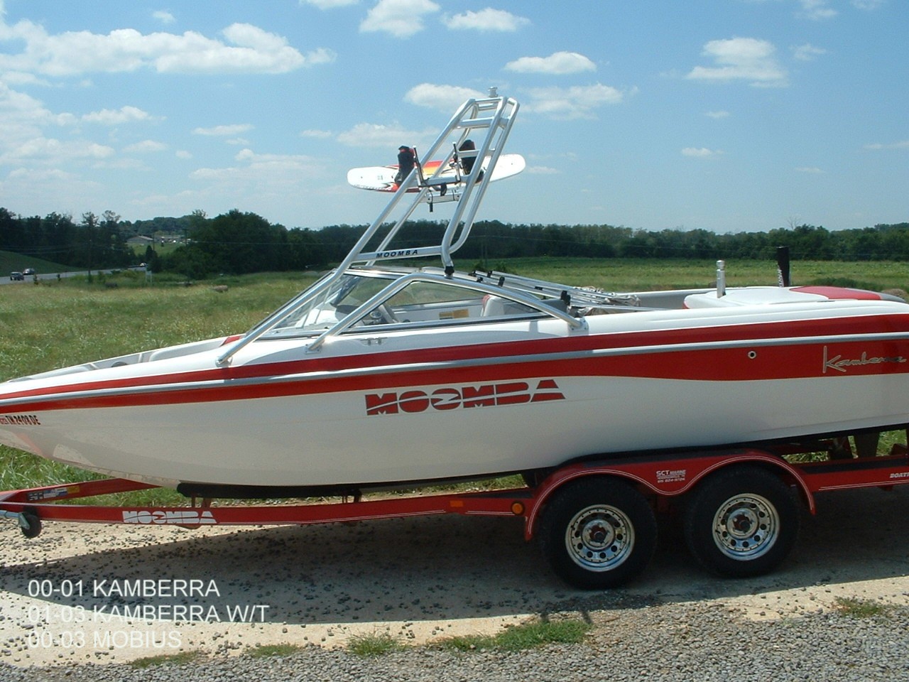 main view of 00 - 01 moomba kamberra wake boat with new dimension tower