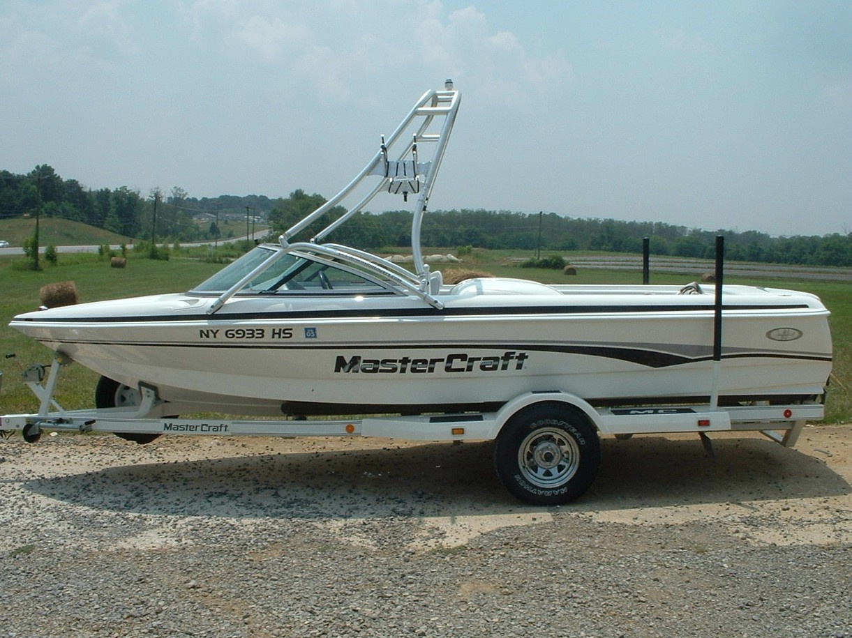 main view of 99 - 00 mastercraft prostar 190 with new dimension tower